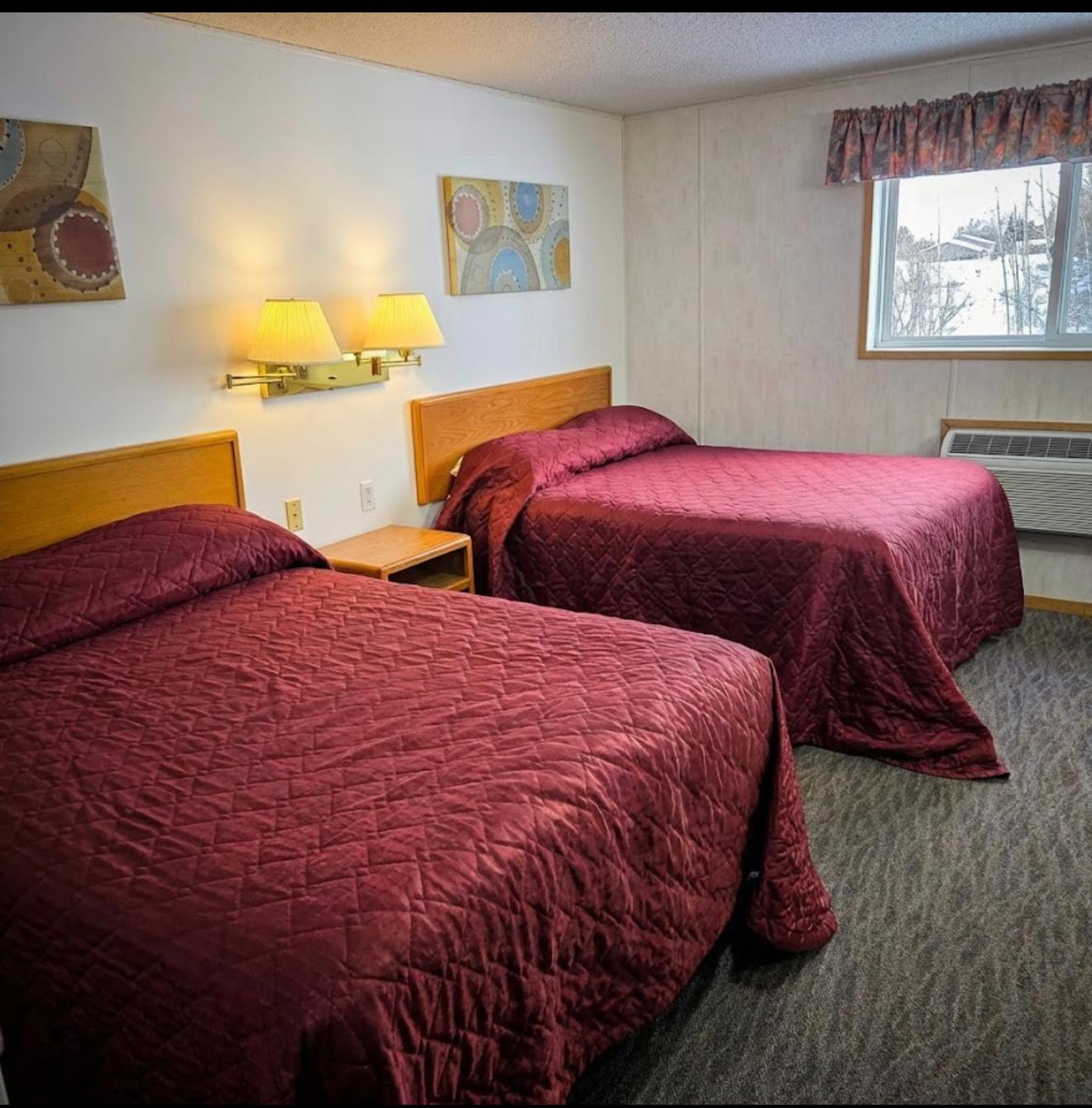 Trillium Motel exterior – motel accommodations with on-site restaurant in Northwestern Ontario